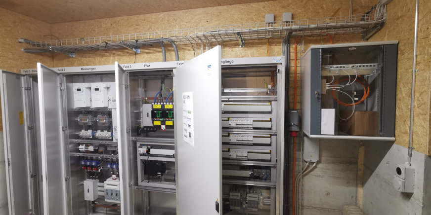 Neue Hauptverteilung im Technikraum